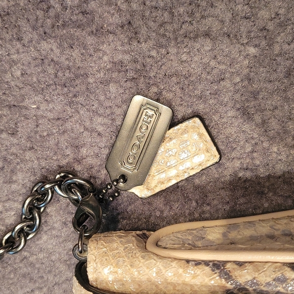 Coach Mini Snake-like Small Purse - Picture 3 of 7